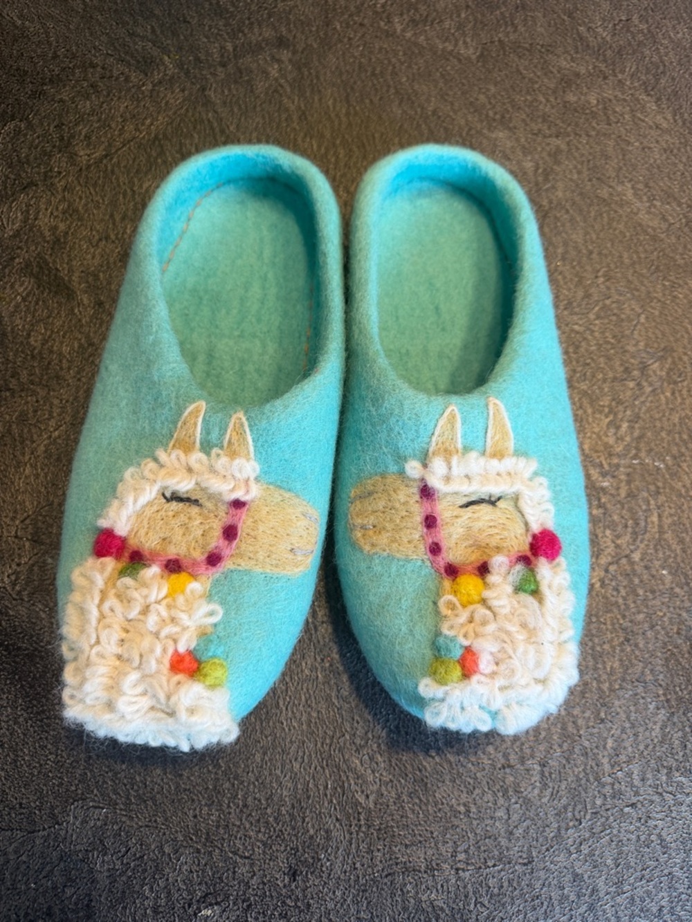 French Knot slippers Lama size 8-8.5